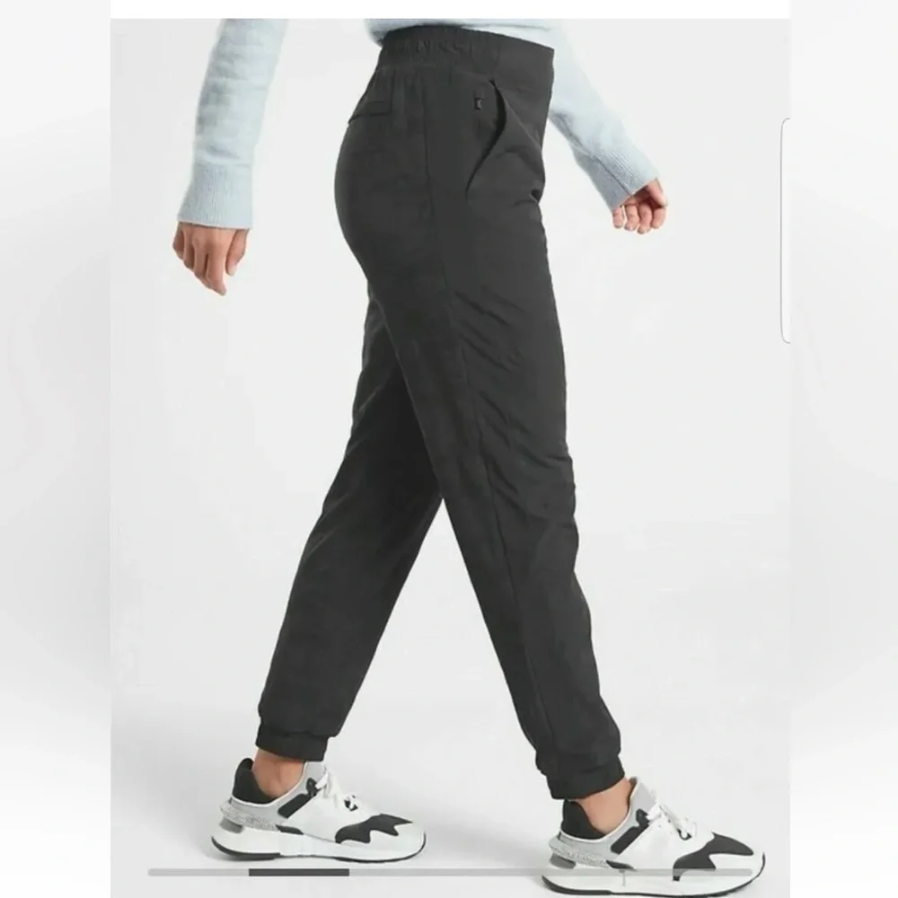 Athleta Black Lined Brooklyn Textured Camo Jogger Travel Pant #631615. Size 8 - Picture 2 of 8